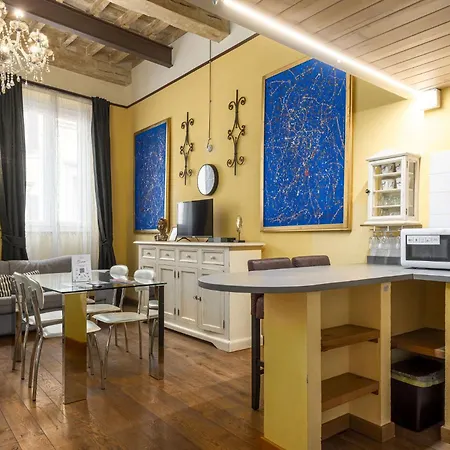Unyca - The Very Heart Of Apartment *